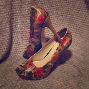 Flower heel